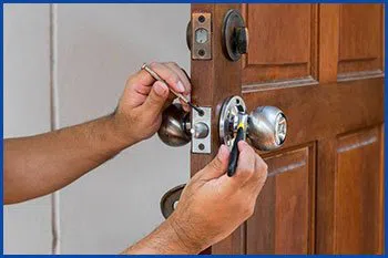 Wetherington OH Locksmiths Store Wetherington, OH 513-301-2881 Wetherington OH Locksmiths Store Wetherington, OH 513-301-2881 - 14-install-new-lock